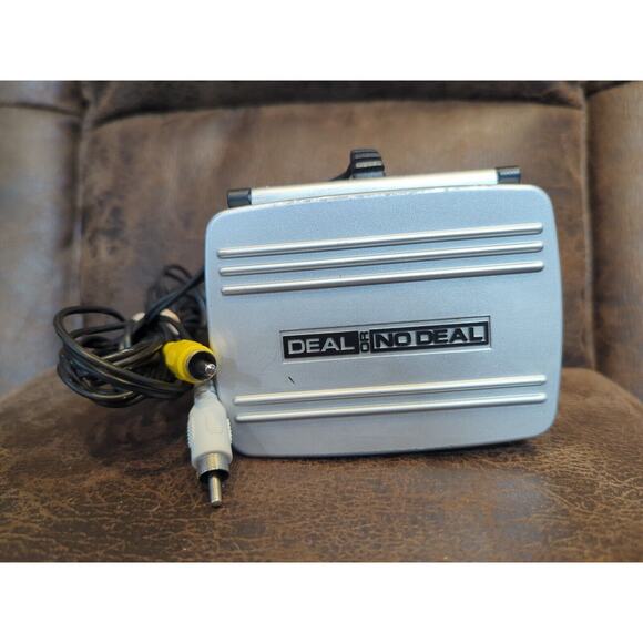 2006 Jakks Pacific Deal or No Deal TV Plug and Play Video Game Tested Working - Picture 2 of 5